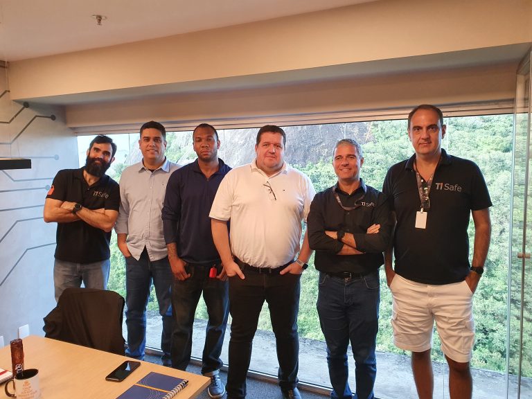 Gerdau - Vitor Sena, Daniel Quintão e Shawn Stallworth